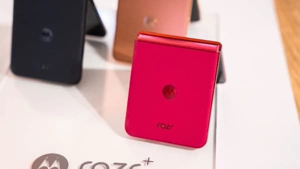 تقنية متقدمة: هاتف موتورولا القابل للطي بخصم استثنائي