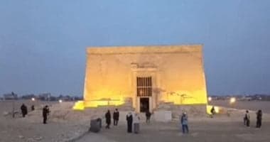الغيوم تحجب ظاهرة تعامد الشمس على معبد قصر قارون في الفيوم