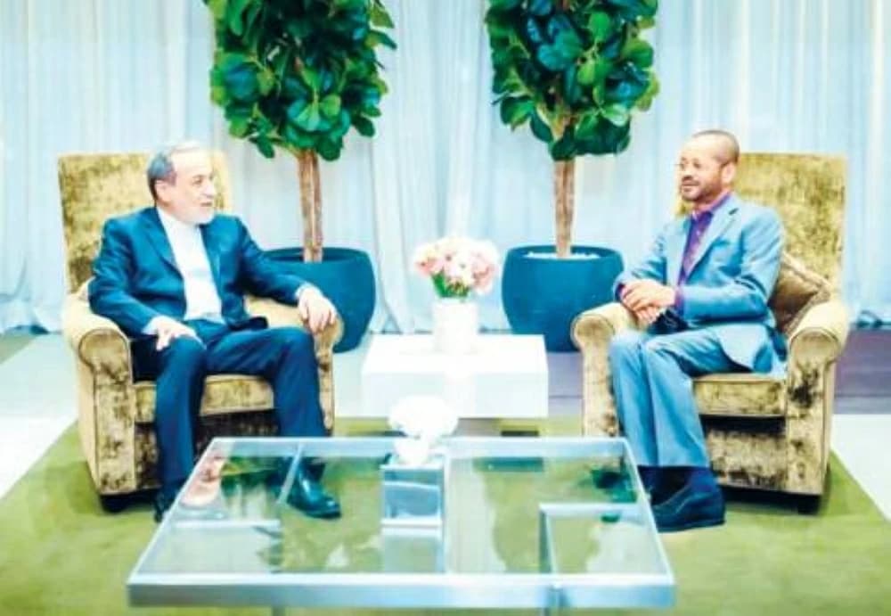 إيران تتعهد بالمرونة في المحادثات النووية وأمريكا تكثف حشدها العسكري