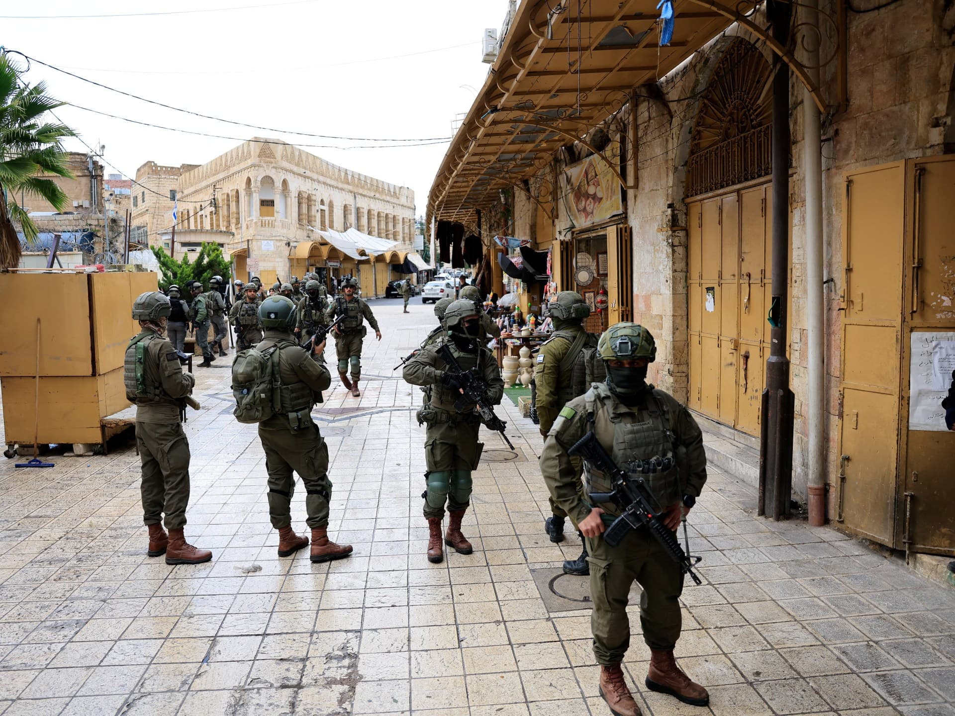 العراق يدين الانتهاكات الإسرائيلية في الخليل ويدعو للوحدة العربية